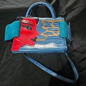 Artsy purse